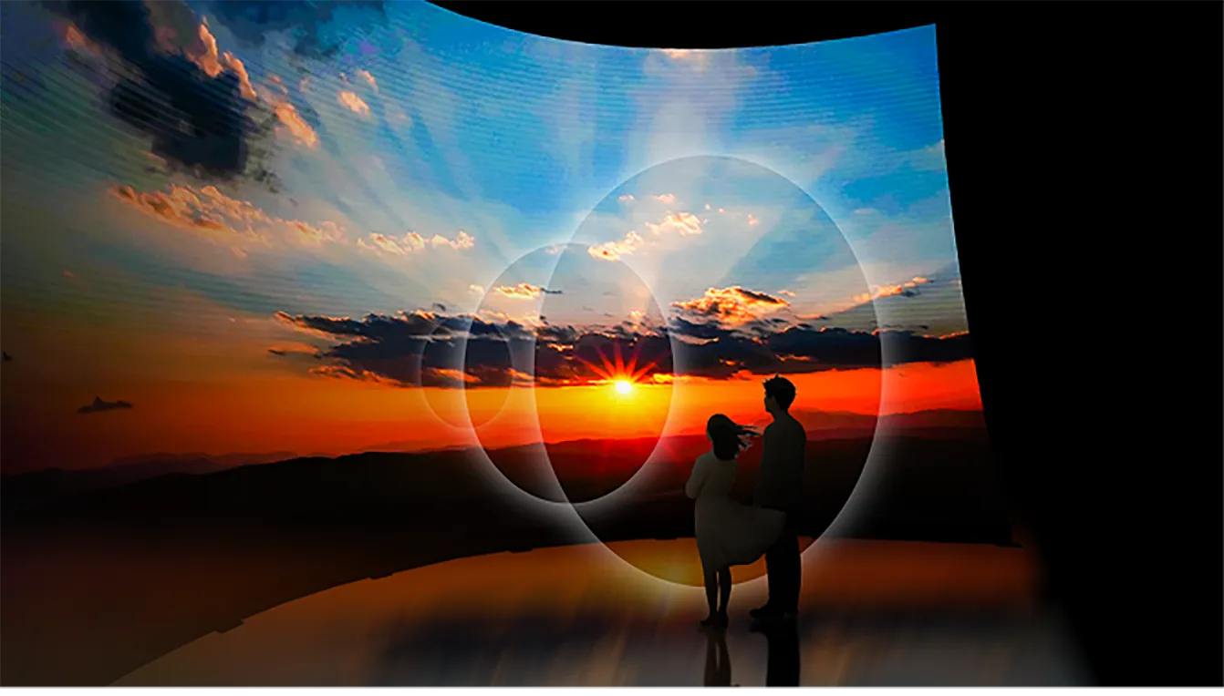 視界360°を覆うダイナミックな空間演出