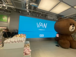 エントランス_大型LEDビジョン