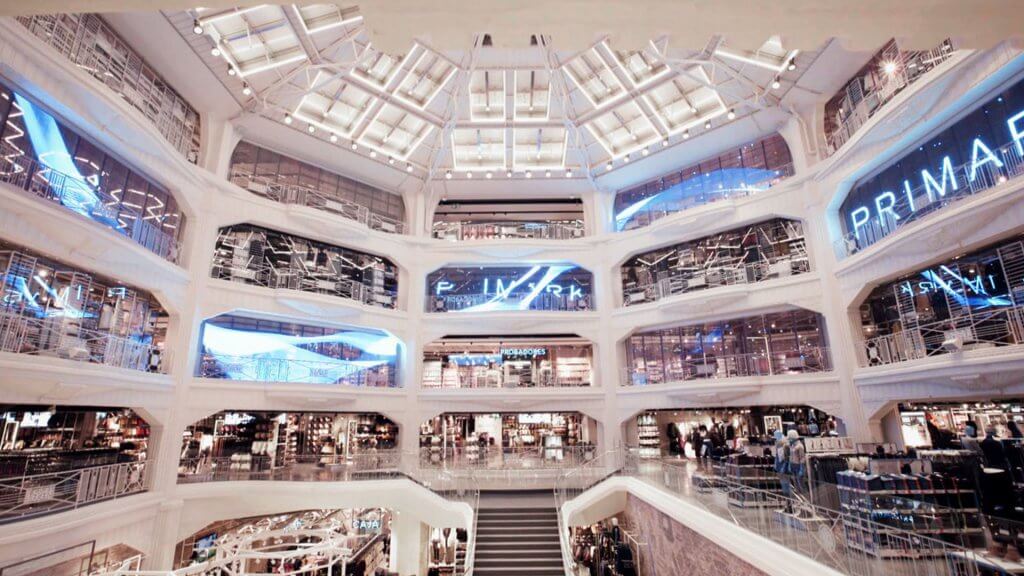 プライマーク・グラン・ビアのLEDビジョン