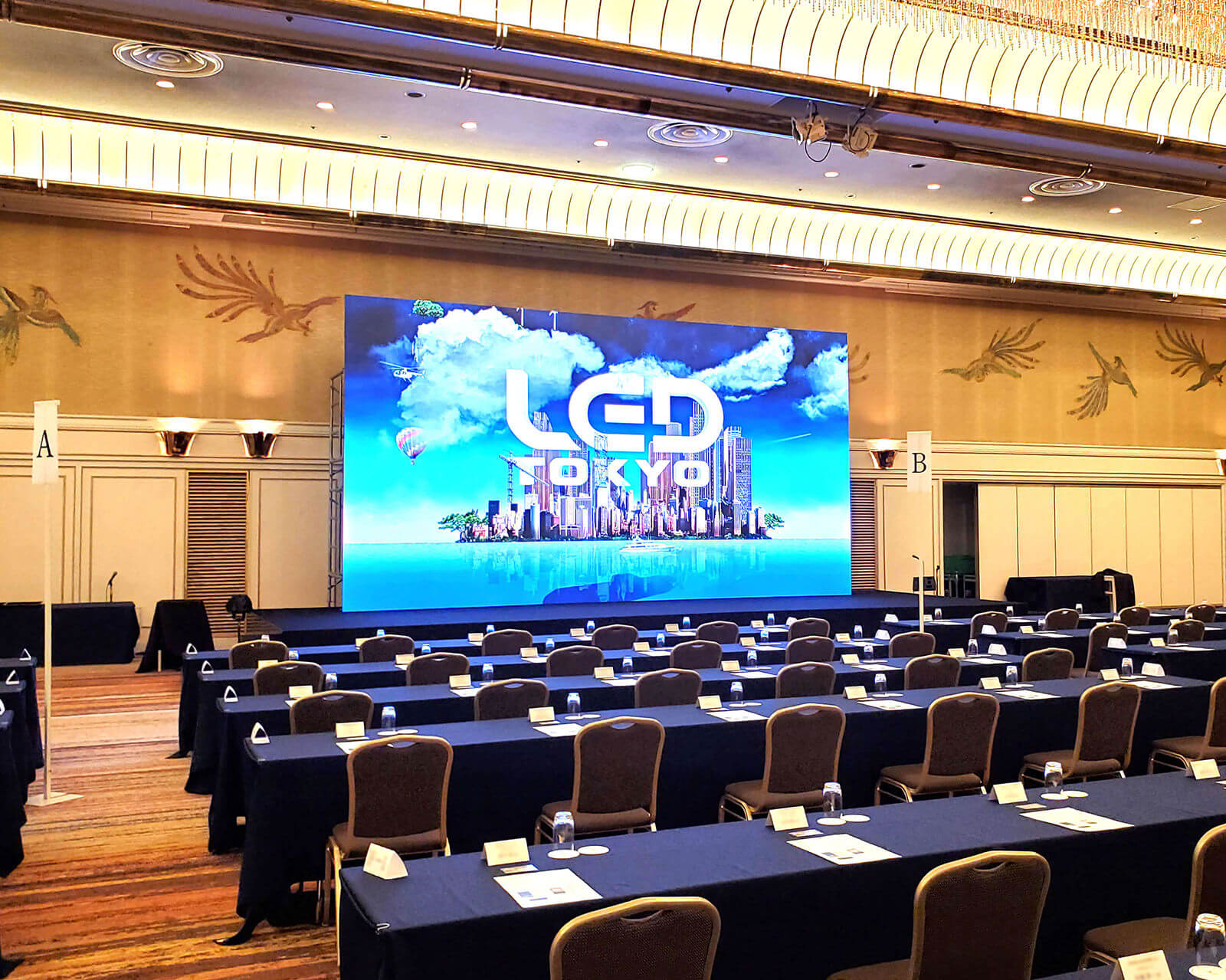 東京プリンスホテル 鳳凰の間 / 大型LEDビジョン