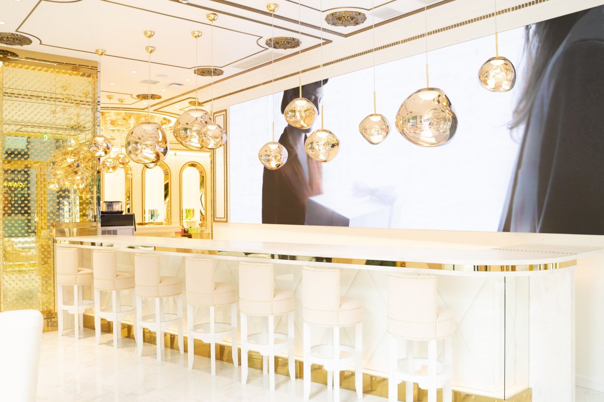 ANGEL CHAMPAGNE銀座店内