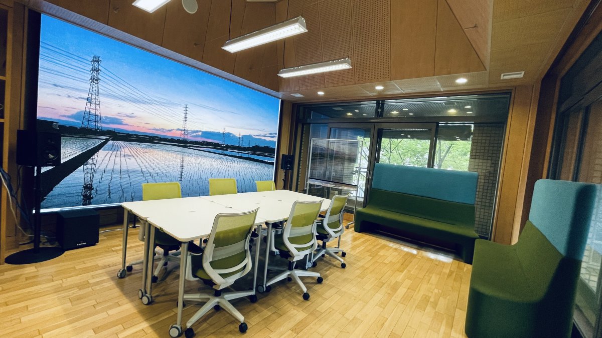 洗足学園音楽大学屋内LED