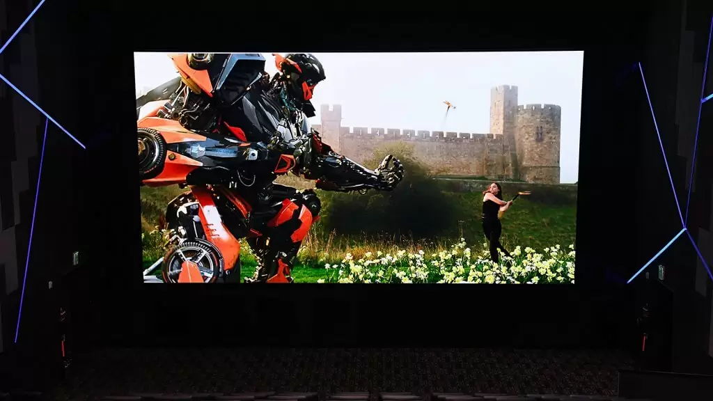 LEDビジョンを使用した映画館