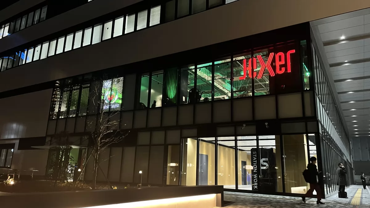 ジェクサー仙台屋内LED