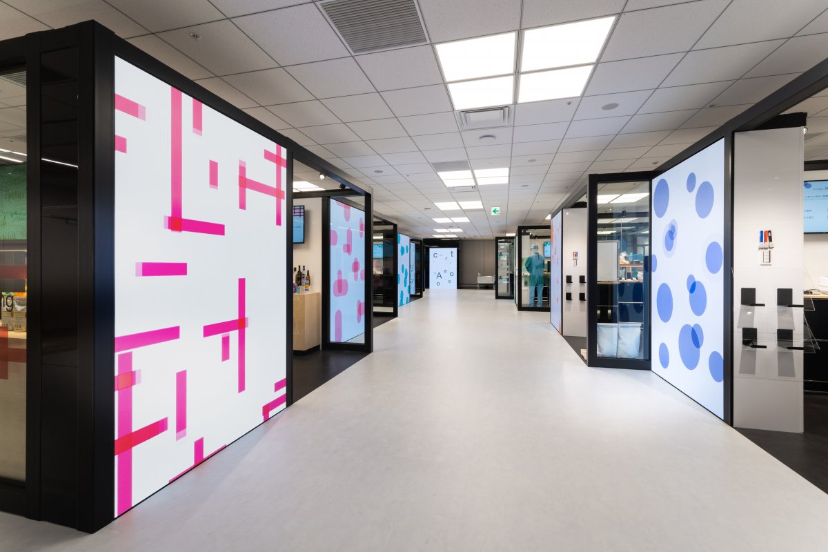 オフィスサイネージ