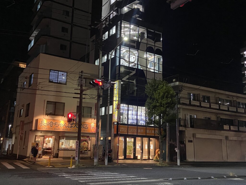 少し離れた場所からもしっかりと視認が確認できるウィンドウビジョン