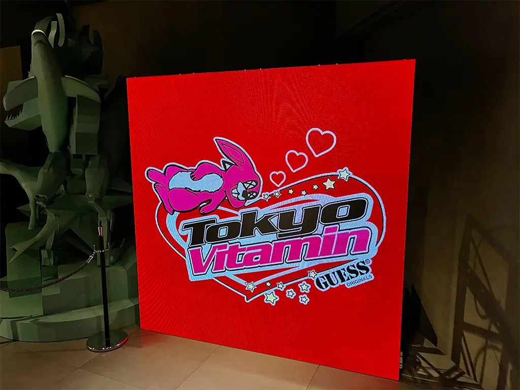 W2,000×H2,000mmのLEDビジョン