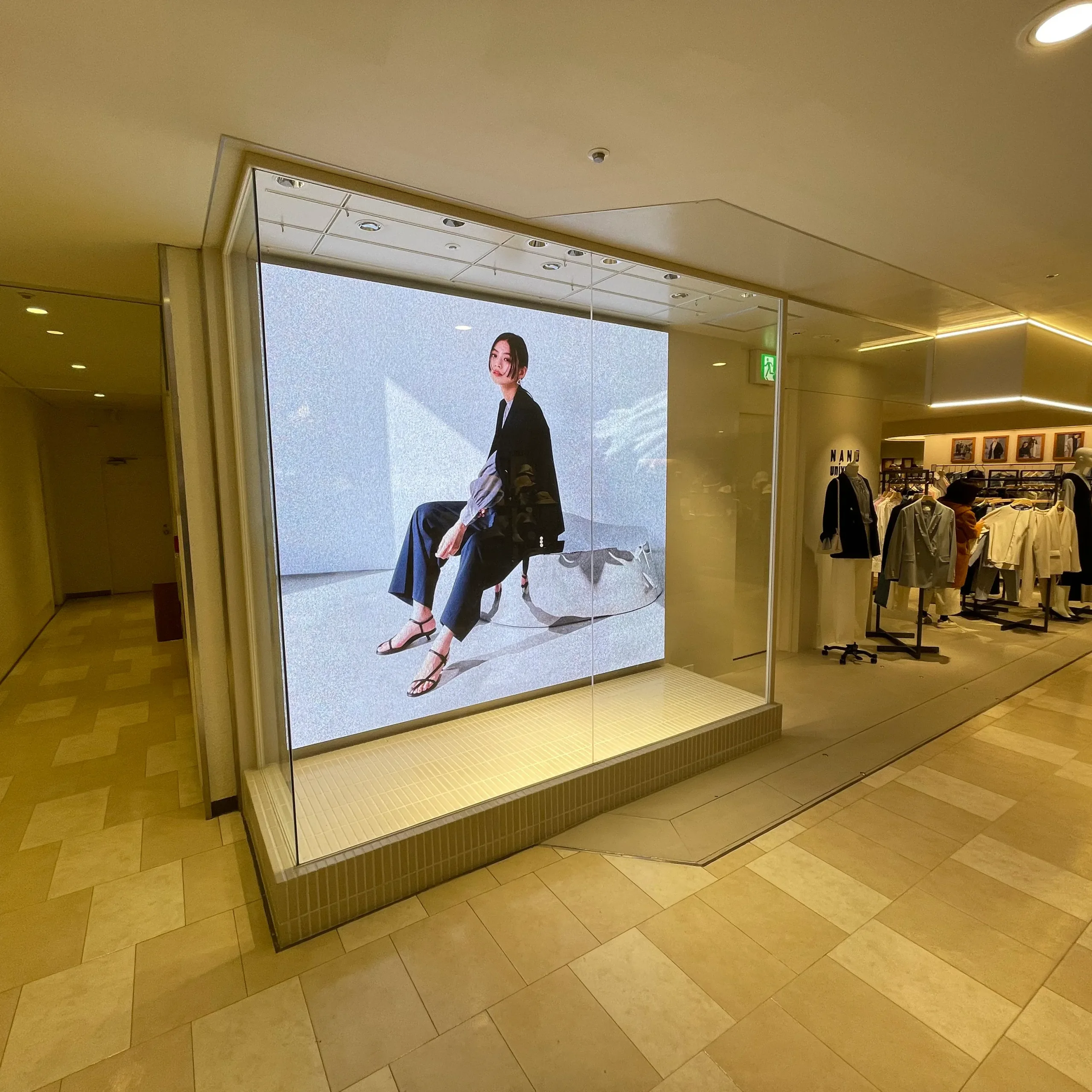 Nano UniverseLEDビジョン