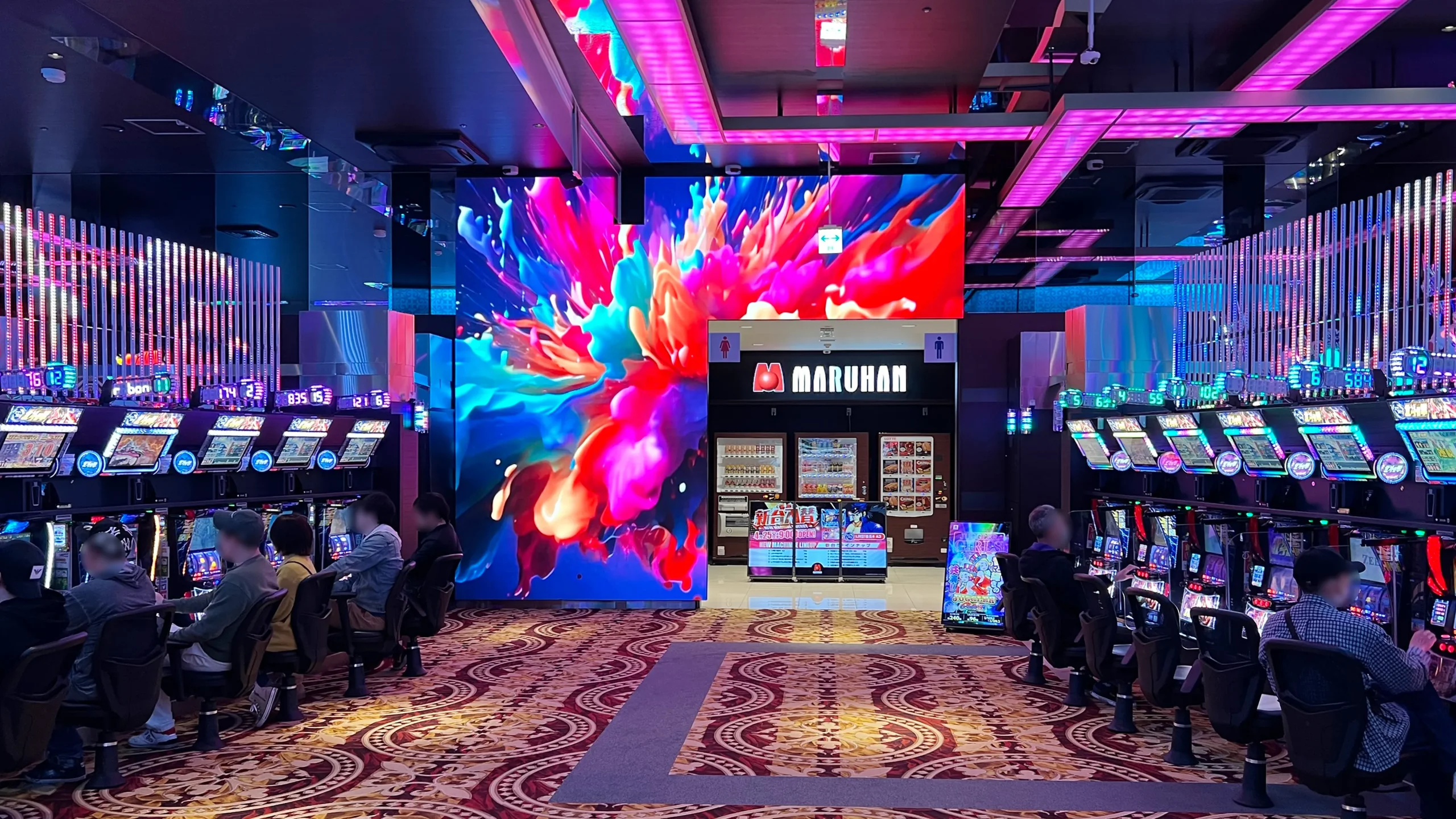 マルハン苫小牧LED