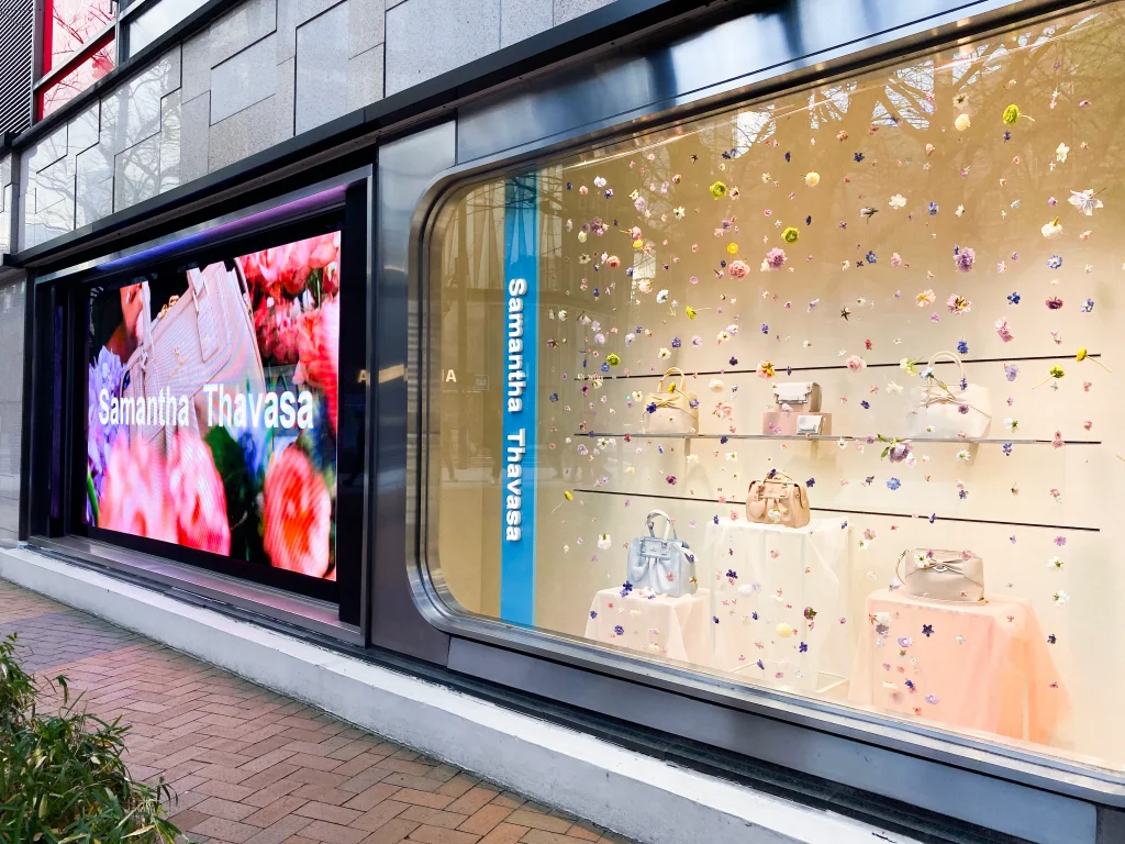 サマンサタバサ西銀座LEDビジョン1