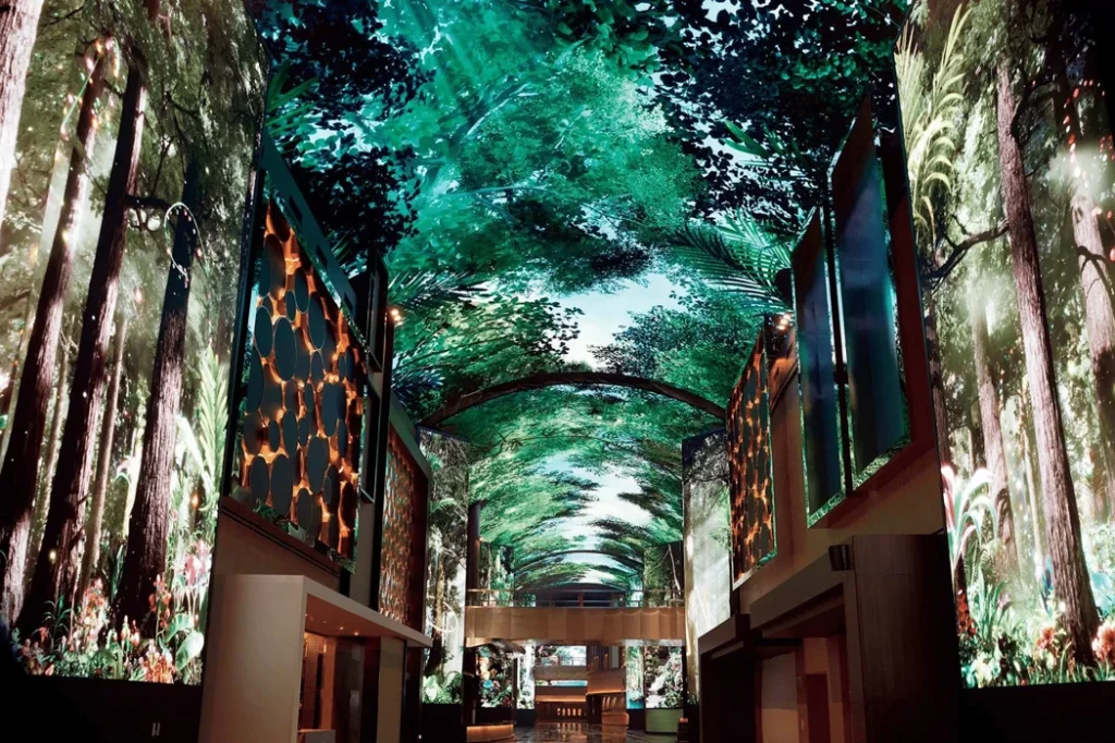 インスパイア・エンターテインメント・リゾートにある「オーロラ」のLEDビジョン