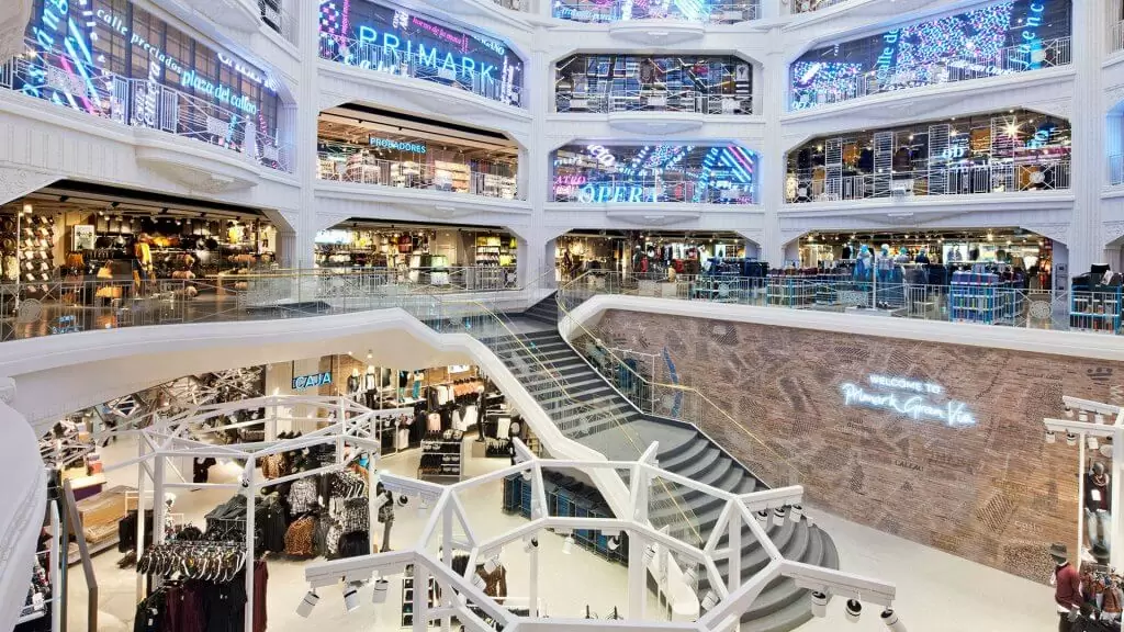 プライマーク・グラン・ビアのLEDビジョン