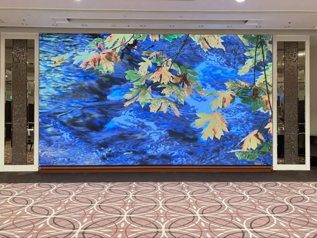 浅草ビューホテルのLEDビジョン