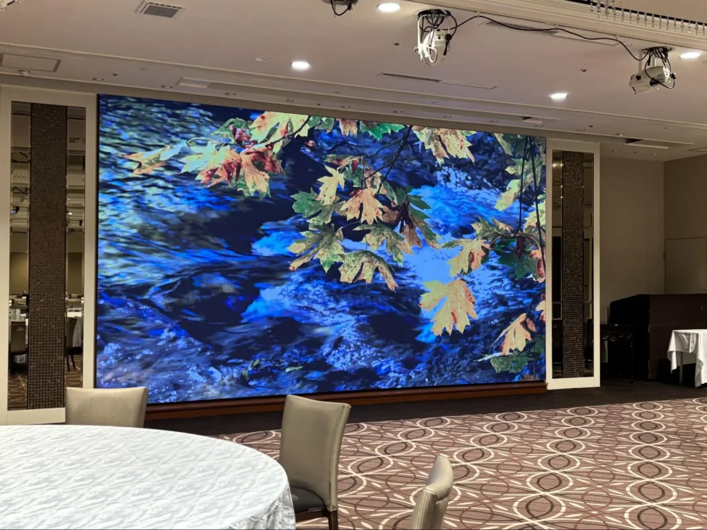 浅草ビューホテルのLEDビジョン