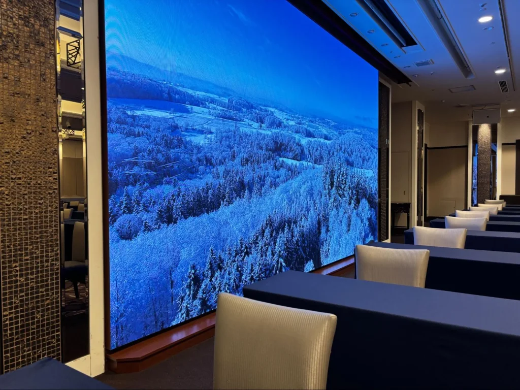 浅草ビューホテルのLEDビジョン